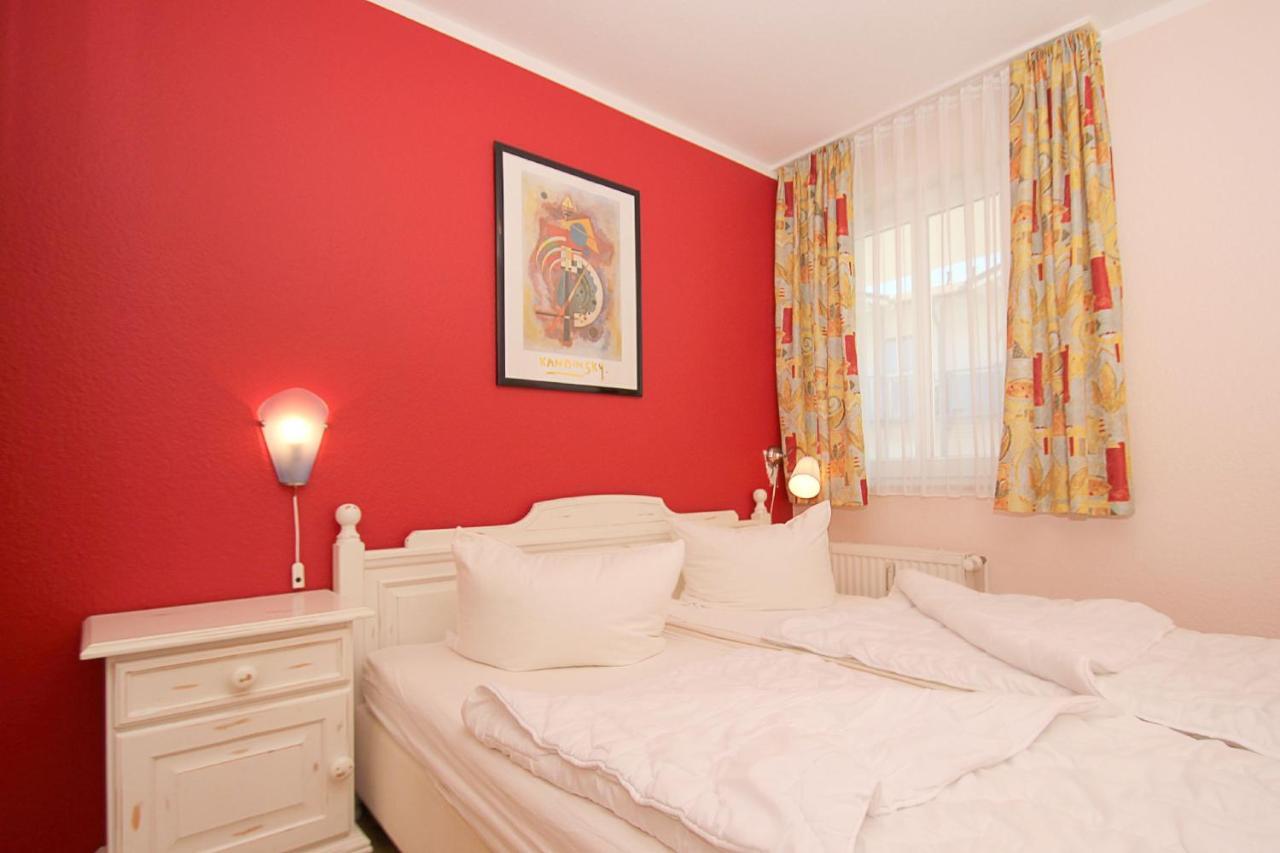 Balkon, Gratis Nutzung Vom Ahoi Erlebnisbad Und Sauna In Sellin - Villa Karola Fewo 09 Goehren  Ngoại thất bức ảnh